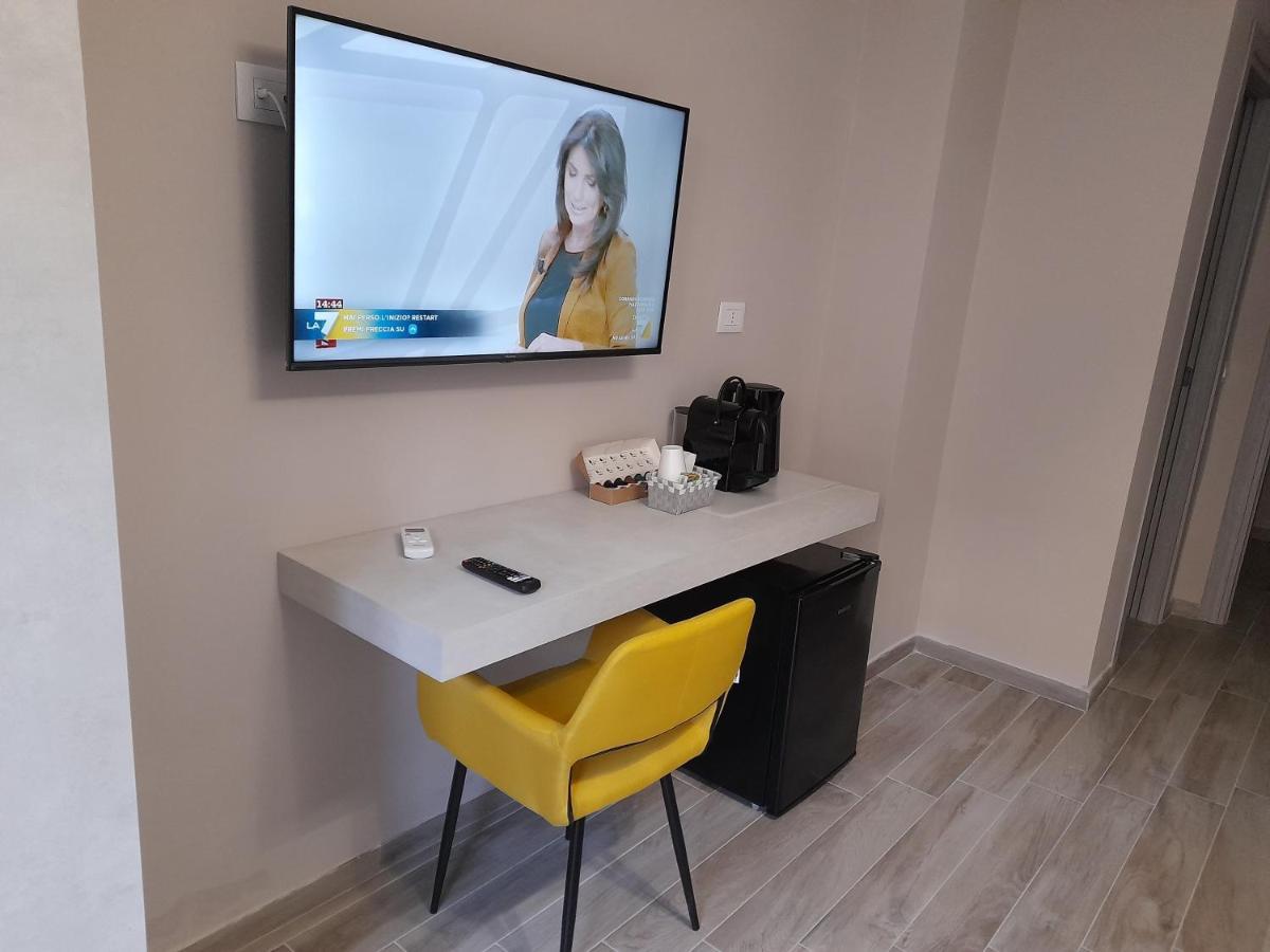 Tripepi Suites เรจโจ ดี คาลาเบีย ภายนอก รูปภาพ