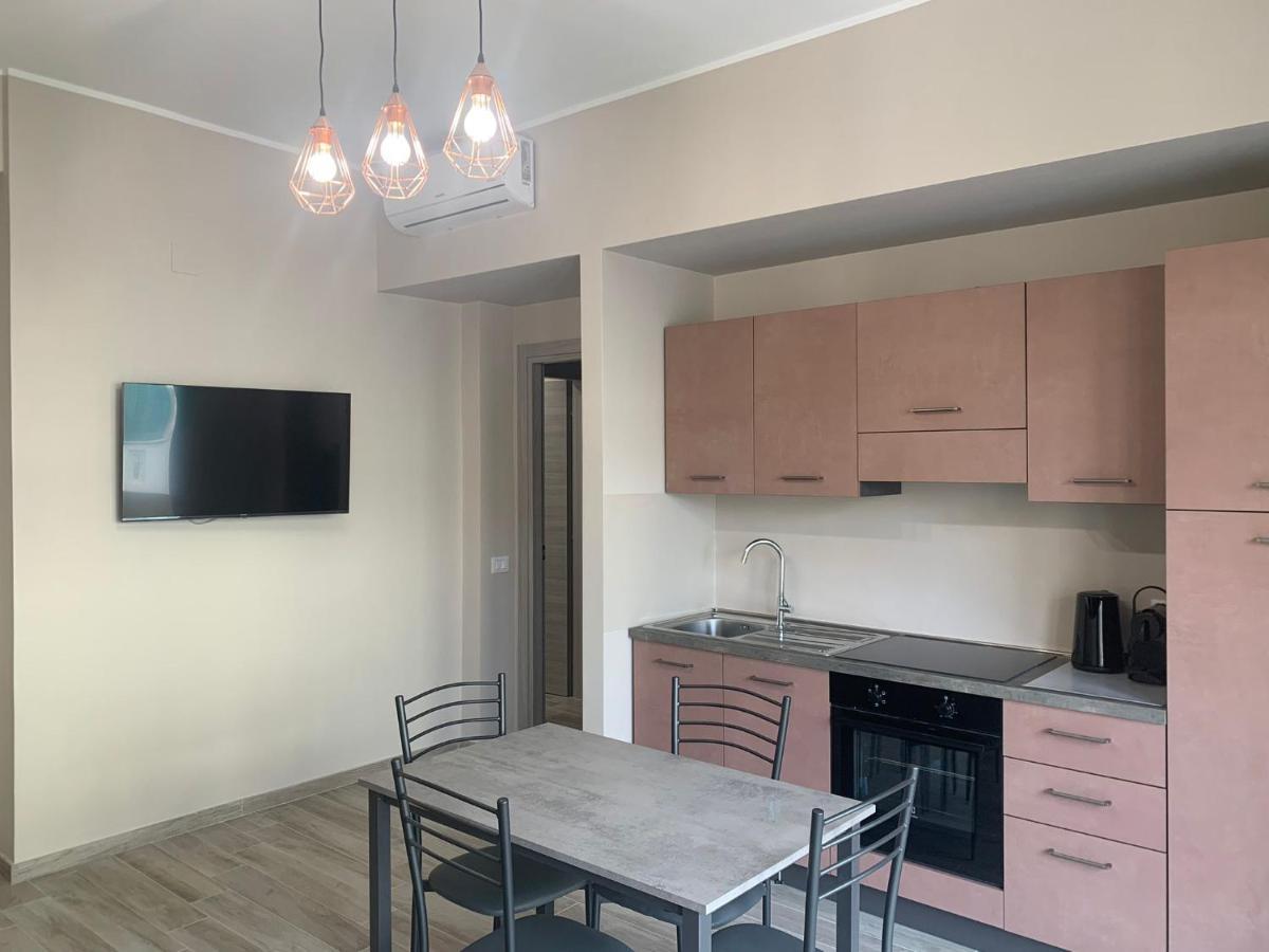 Tripepi Suites เรจโจ ดี คาลาเบีย ภายนอก รูปภาพ